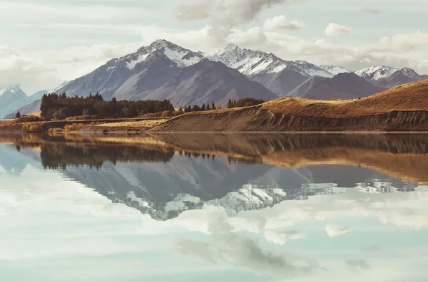 Fantastiska Naturlandskap Nya Zeeland Berg Sjö Vid Solnedgången — Stockfoto