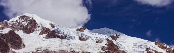 ボリビアの珍しい山の風景Altiplano旅行冒険南アメリカ — ストック写真