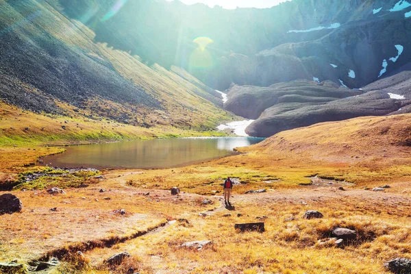 Escursione Nelle Montagne Autunnali Tema Stagione Autunnale — Foto Stock