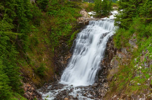 美国蒙大拿Galacier国家公园的瀑布 秋季季节 — 图库照片