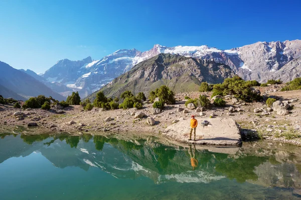 Bellissimo Lago Sereno Nelle Montagne Fanns Ramo Del Pamir Tagikistan — Foto Stock