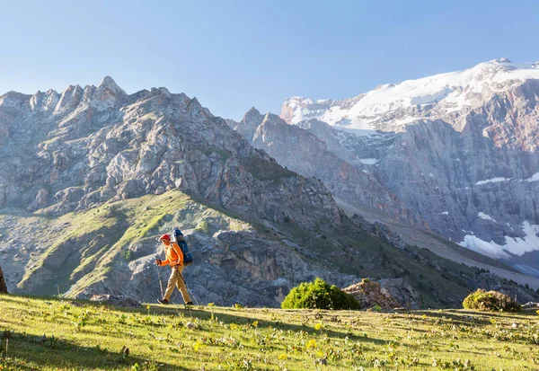 Tempo Vagabondaggio Escursioni Uomo Bellissime Montagne Fann Pamir Tagikistan Asia — Foto Stock