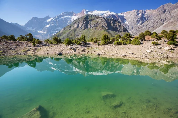 Krásné Klidné Jezero Fanns Hory Větev Pamir Tádžikistánu — Stock fotografie