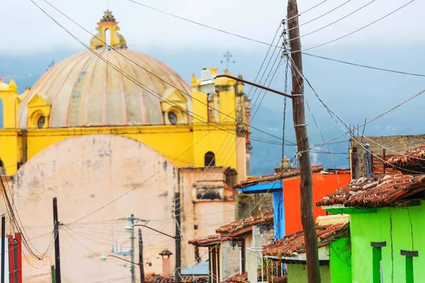 Rue Coloniale Colorée Dans Ville Mexicaine — Photo