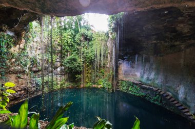 Alışılmadık doğal manzaralar - Ik-Kil Cenote, Meksika