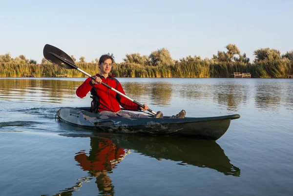 Kajakfahren Fluss Der Sommersaison — Stockfoto