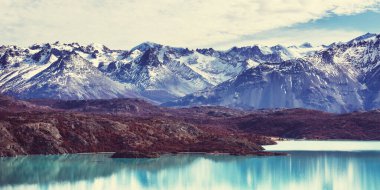 Patagonya dağlarında sonbahar sezonu, Güney Amerika, Arjantin