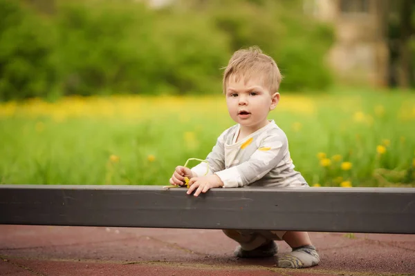 Concepto Valores Familiares Retrato Adorable Inocente Divertido Bebé Ojos Marrones — Foto de Stock