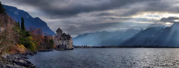 Vista Del Famoso Chateau Chillon Lago Ginebra Uno Suiza Cantón —  Fotos de Stock