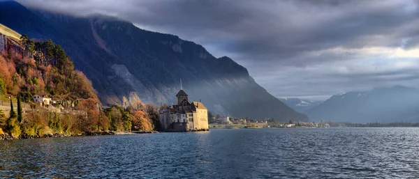 Kilátás Nyílik Híres Chateau Chillon Genfi Egyik Svájci Canton Montreux — Stock Fotó