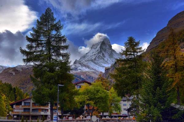 Prachtige Herfst Landschap Van Beroemde Alp Piek Matterhorn Zwitserse Alpen — Stockfoto