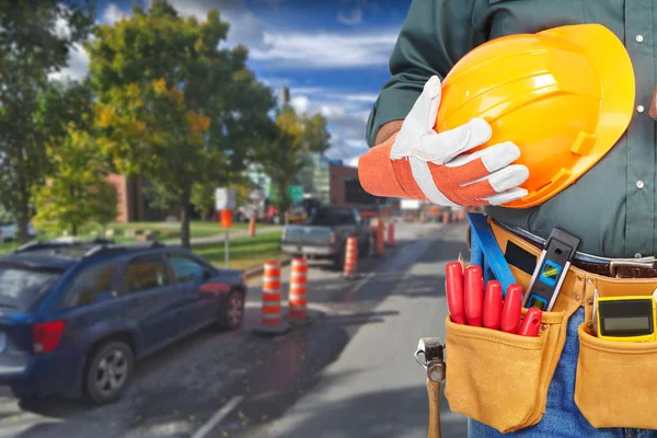 Olgun işçi ve yol onarımı — Stok fotoğraf