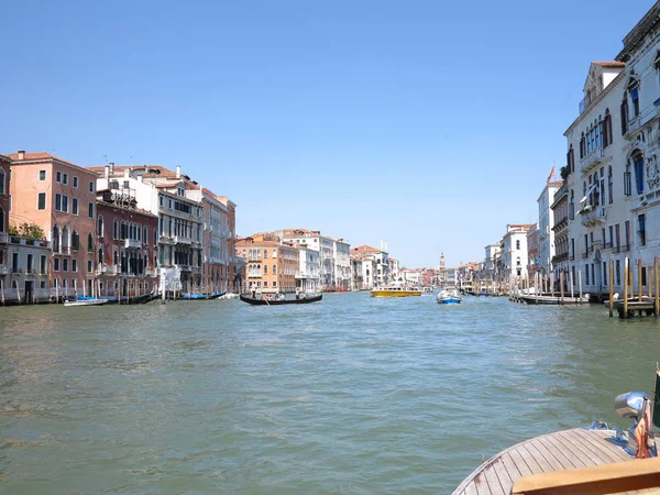 2017 Veneza Itália Vista Gôndola Para Edifícios Canais Históricos — Fotografia de Stock