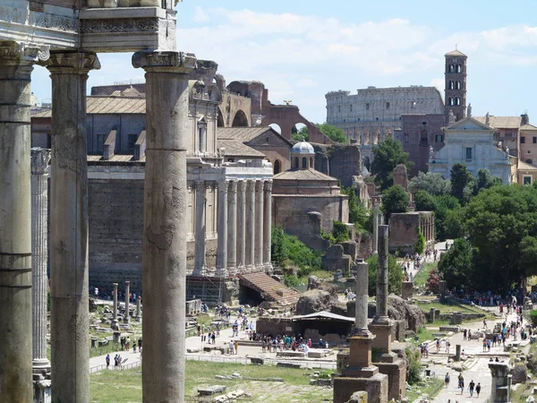 19.06.2017, Roma, İtalya: ünlü antik Roma Forum kalıntıları güzel görünümü