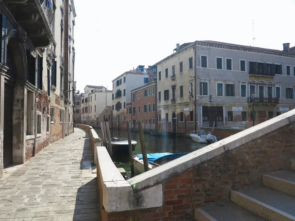 2017 Wenecja Włochy Widok Zabytkowe Budynki Kanały — Zdjęcie stockowe