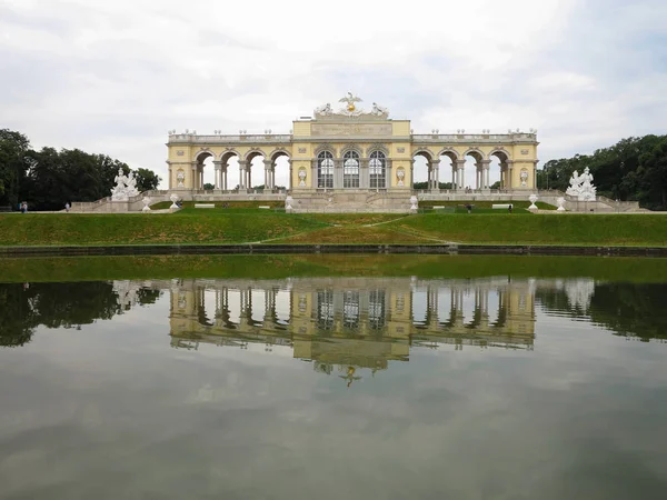 2018 Vienna Austria Palazzo Shonbrunn Dettaglio Architettonico Del Parco Giardino Immagine Stock