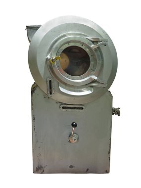 Antik eski sıkma çamaşır beyaz arka plan üzerinde izole makinesi
