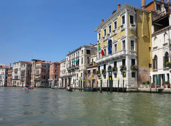 2017 Venetië Italië Uitzicht Vanaf Gondel Naar Historische Gebouwen Grachten — Stockfoto