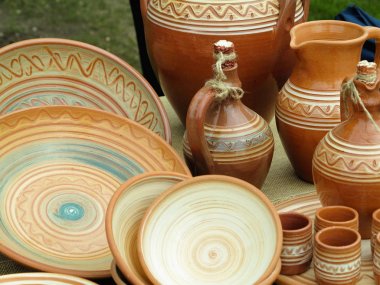 Eski kahverengi kil seramik seramik retro el yapımı vazolar