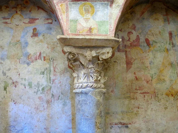 Demre, Turquía - 2 de julio de 2019: Antiguos frescos en San Nicolás — Foto de Stock