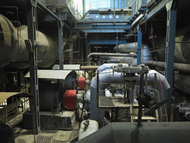 Elektrik motorları, borular, borular ile endüstriyel büyük su pompaları,