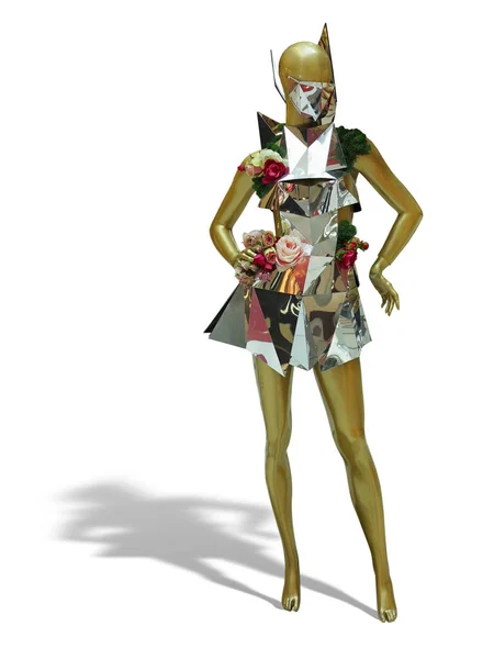 抽象的な金属鏡の服を着た女性のマネキンは白い背景の上に隔離される ブランド名や著作権の対象外 — ストック写真
