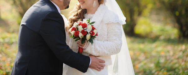 Sposa Felice Sposo Giorno Del Loro Matrimonio — Foto Stock