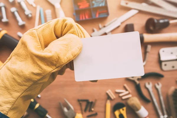 Cartão Visita Branco Reparador Como Espaço Cópia Sobre Mesa Oficina — Fotografia de Stock