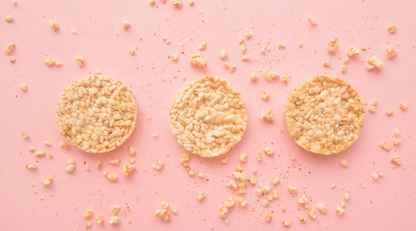 Flat Lay Crunchy Rice Cakes Pastel Pink Background Overhead Top — Stock Photo, Image