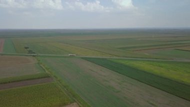 Robot görüntüleri: hava güzel pastoral kırsal düz yatay yaz öğleden sonra yolda kadeh