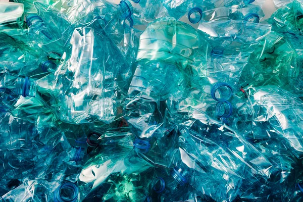 Crushed Plastic Bottles Heap Ready Recycling — Stock Photo, Image