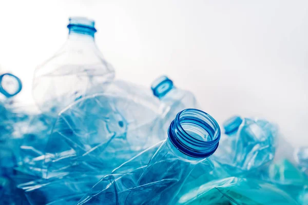 Rozdrcené Recyklaci Plastových Lahví Haldy — Stock fotografie