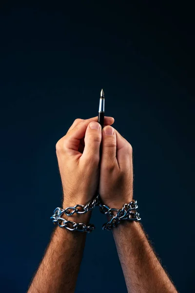 Freedom Press Journalism Conceptual Image Pen Male Hand Tied Chains — Stock Photo, Image