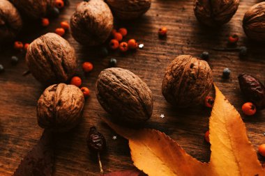 Tablo, Ceviz kabukları ile seçici odak kapat