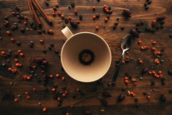 Empty Coffee Cup Table Top View Berries Cinnamon Stick Decoration — Stock Photo, Image