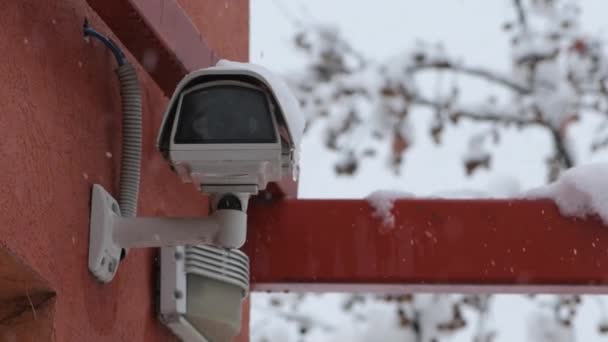 Камера Безопасности Зимой Время Снега — стоковое видео