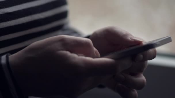 Concepto Del Pulgar Del Teléfono Inteligente Condición Médica Oficial Diagnosticada — Vídeo de stock