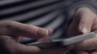 Smartphone başparmak kavramı, gayri resmi inflamasyon başparmak, genellikle bir sonucu olarak aşırı cep telefonu, tekrarlayan açgözlü veya artrit, seçici odak içinde sağlık sorunu tanısı