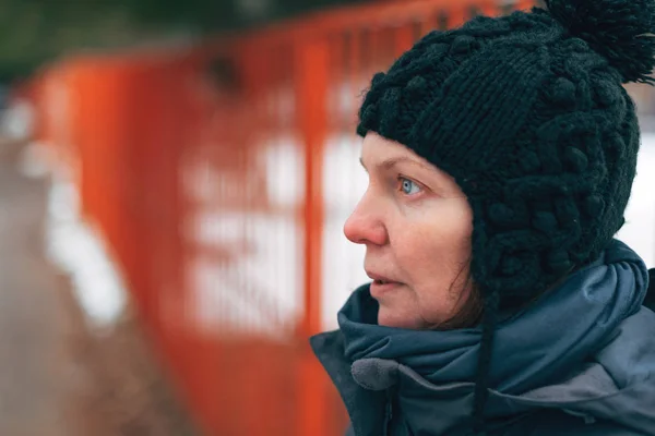 Beautiful Adult Caucasian Woman Street Portrait Wintertime Profile View Casual — Stock Photo, Image