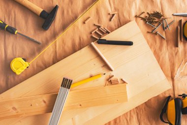 Ahşap Doğrama Atölyesi tablo ticaret DIY hobi projesi için diğer araçları ile kalem