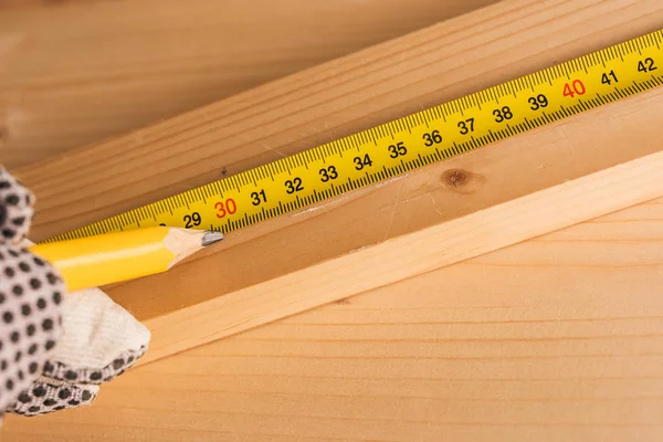 Carpenter Marking Pine Wood Plank Cutting Woodwork Workshop Extreme Close — Stock Photo, Image