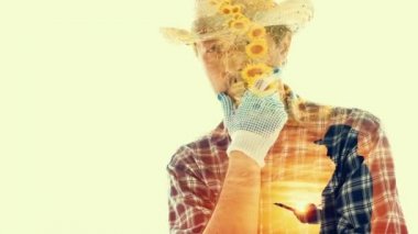 Çift pozlama ayçiçeği kavramsal görüntüleri erkek çiftçi ve kadın agronomist ayçiçeği çiçeklenme içinde alan ile tarım