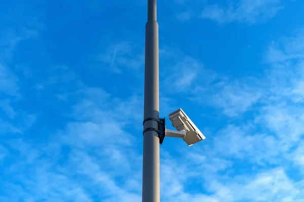 Câmera CCTV de segurança moderna — Fotografia de Stock