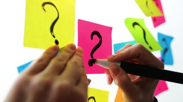 Businesswoman Writing Question Marks Colorful Sticky Note Paper Office Whiteboard — Stock Video