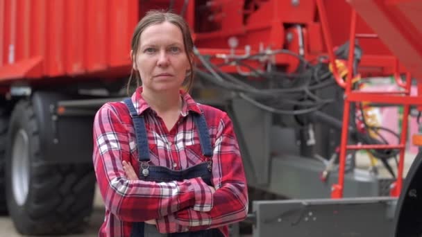 Female Farmer Tractor Wagon Portrait Woman Farm Worker Arms Crossed — Stock Video