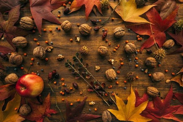 Vista superior rústica plano laico otoño arreglo decoración —  Fotos de Stock