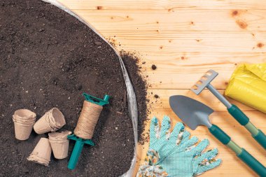 Bahçe ekipmanları üst görünümü