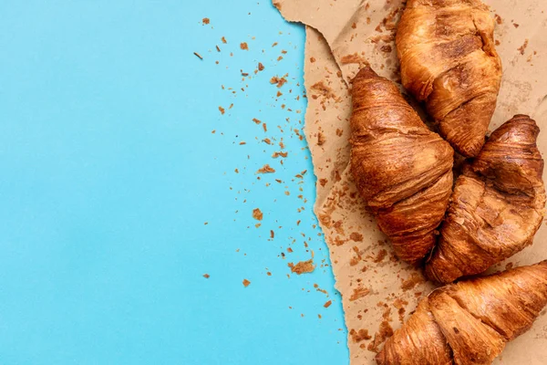 Sabroso croissants vista superior — Foto de Stock