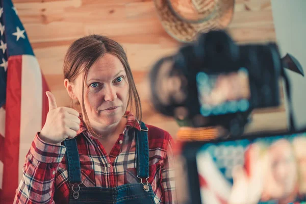 Female farmer making social media vlog video — Stock Photo, Image