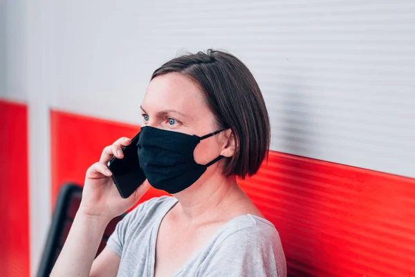 Woman Protective Face Mask Talking Mobile Phone Street While Sitting — Stock Photo, Image